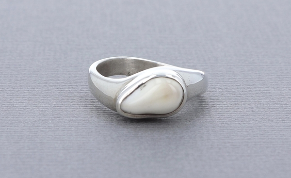 Ladies Elk Ivory Ring
